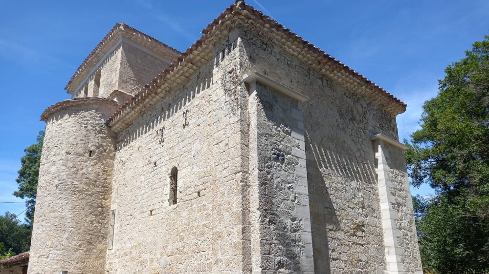 Les Amis de l'église de Saint-Anthet se retrouvent autour d'une journée festive dimanche 27 août 2023 © DR.