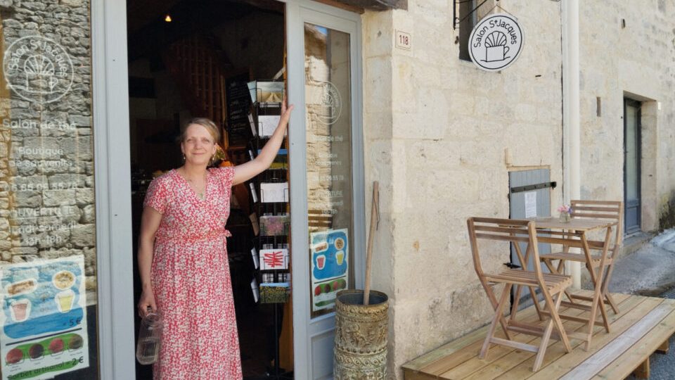 Cécile Maupoux a ouvert son salon sur la route de Compostelle. ©M-F Plagès